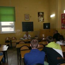 Dziennikarka p. Anna Trojakowska podczas wykładu